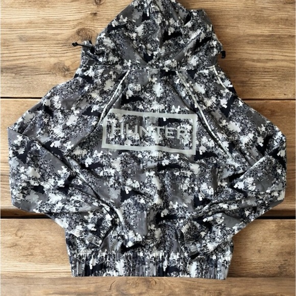 Hunter rain jacket size L - Picture 2 of 3